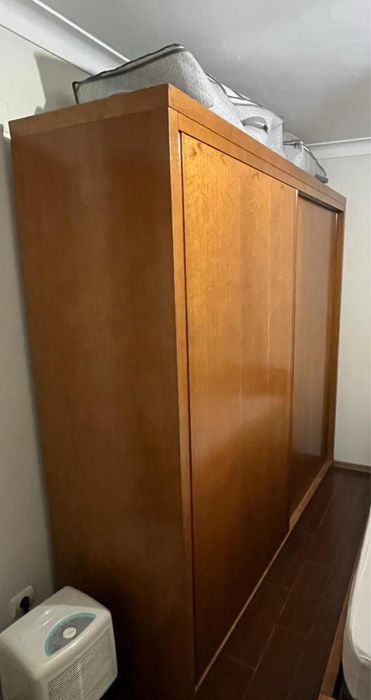 Guarda roupa  usado
