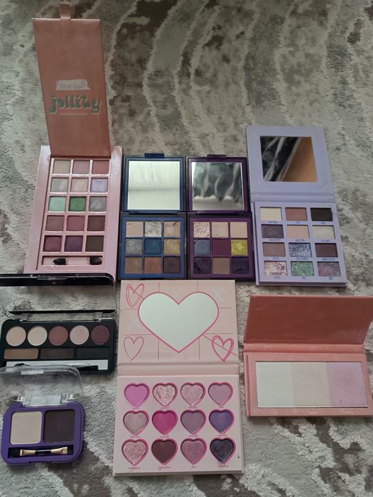 Губна помада, блиск для губ,тональний,консілер, коректор, рум'яна ,.