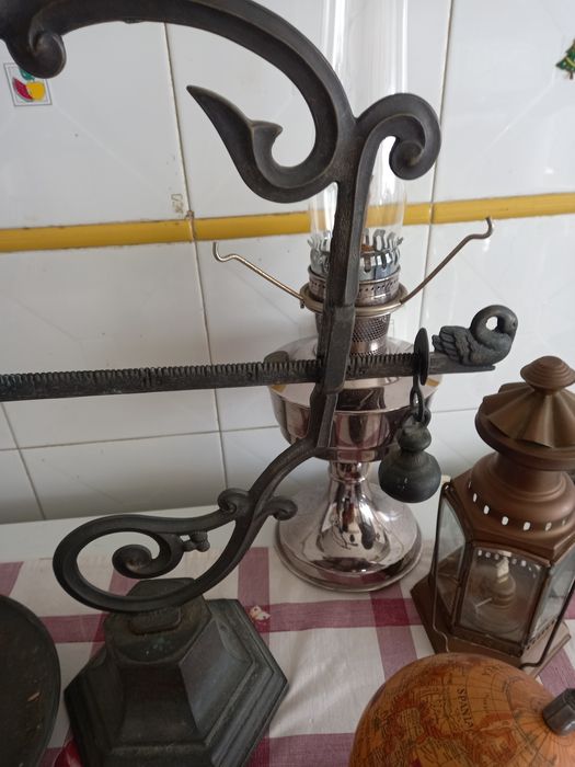 Balança Antiga de Farmácia.