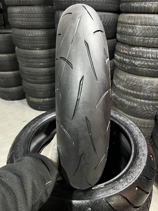Мотошина 120/70/17 Dunlop  Sportmax Roadsport 2