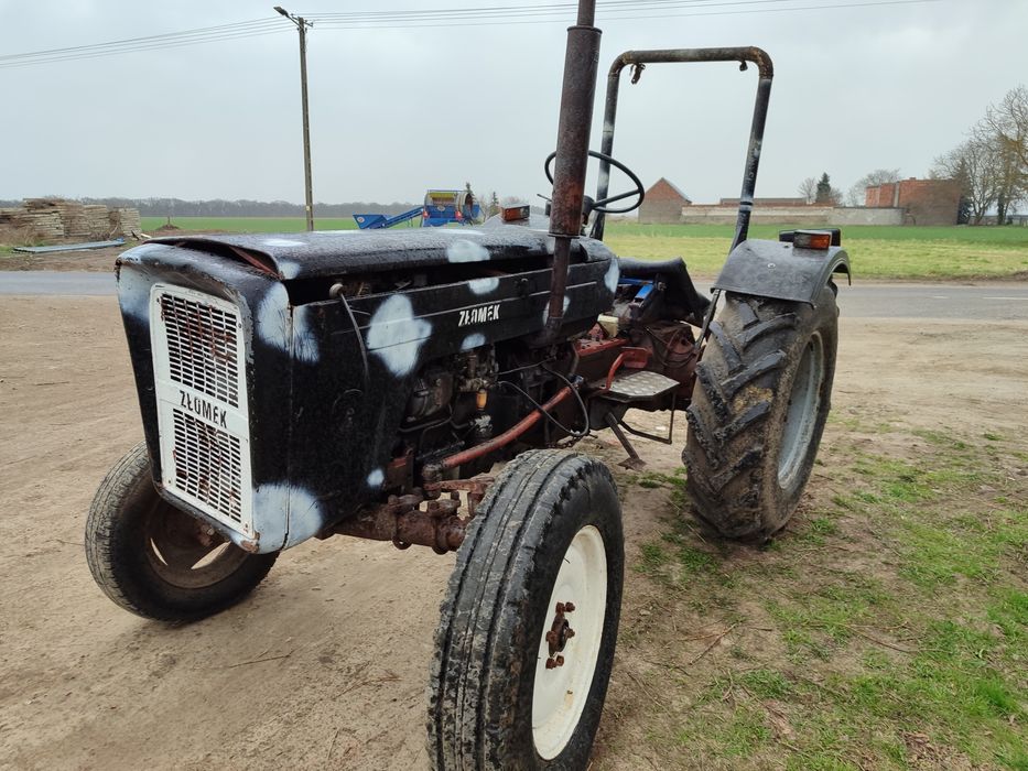 Ciągnik rolniczy ursus C-4011