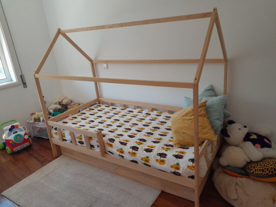 Cama de madeira com armazenamento de 90cm