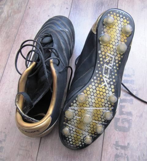 korki Reebok R.41
