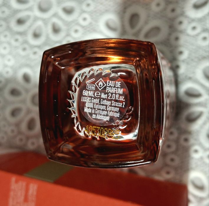 Perfum damski Bugatti Eleganza ambra 60 ml nowy