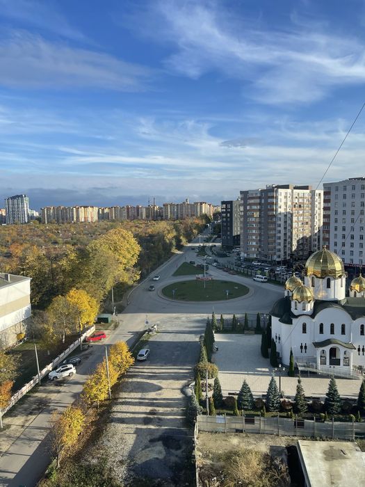 Продаж 1 кім вул. Київська