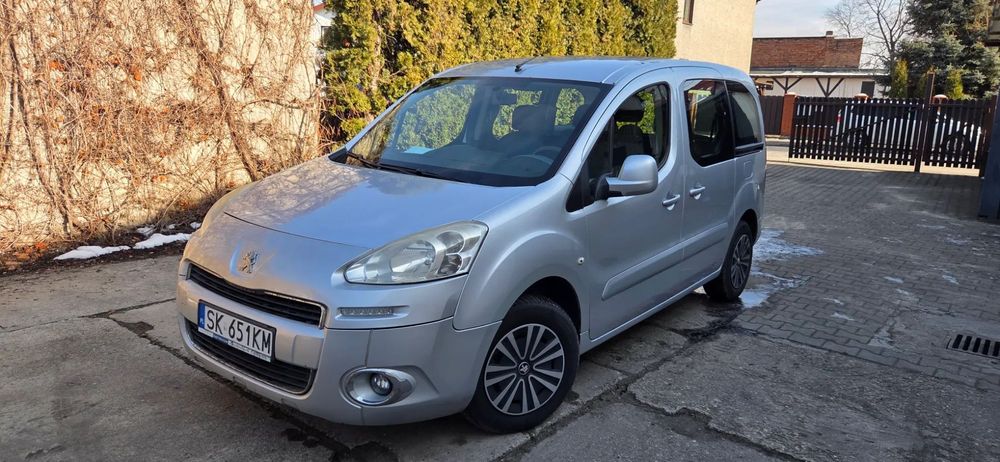 Peugeot Partner Bezwypadkowy, kupiony w polskim salonie