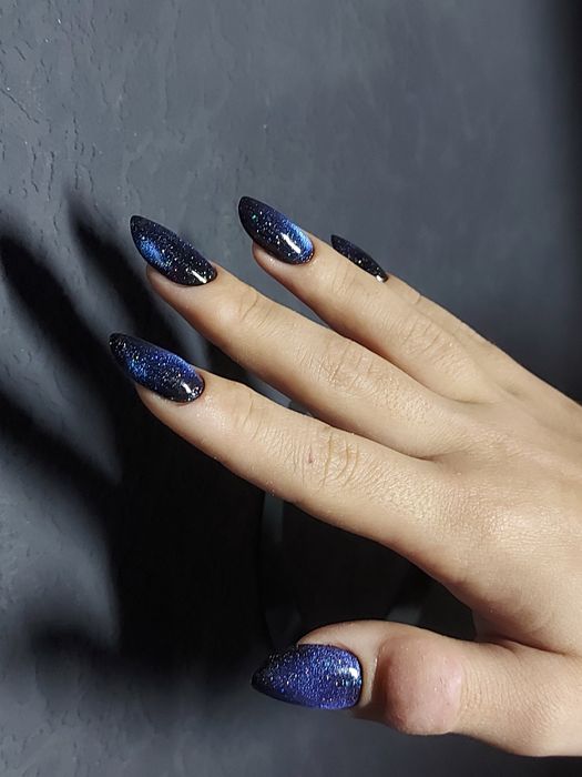 Маникюр и педикюр