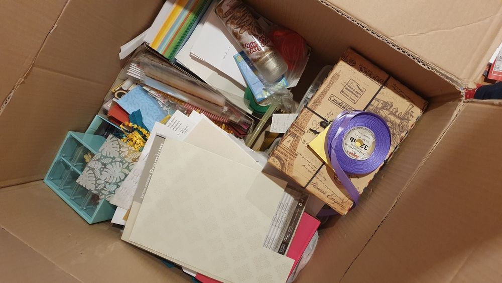 Papiery i ozdoby do scrabbookingu