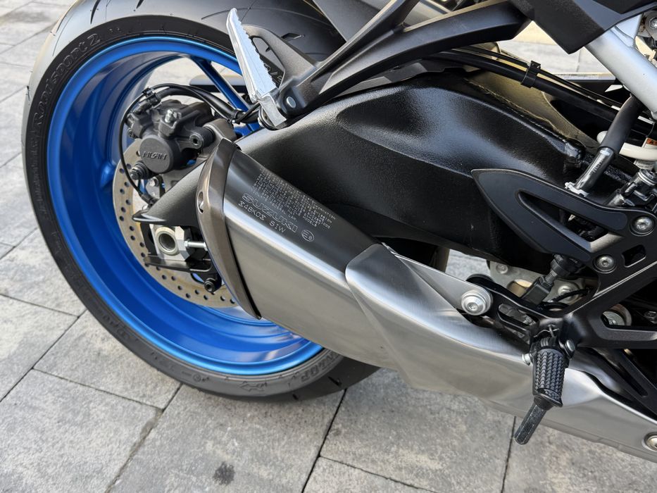 Suzuki gsx s 1000 2025