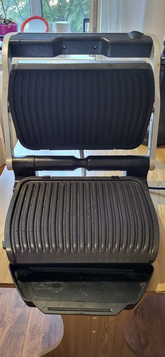 Гриль Tefal в отличном состоянии.