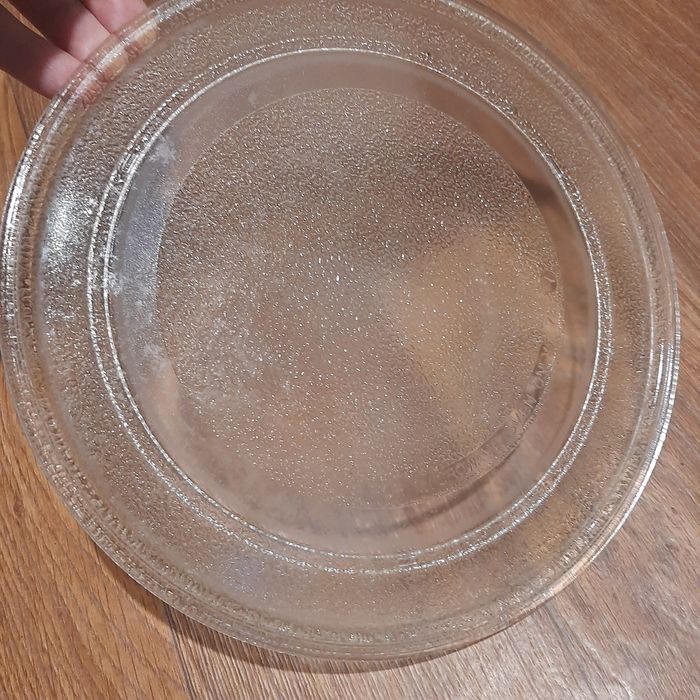 Универсальная тарелка для микроволновки. 24 см