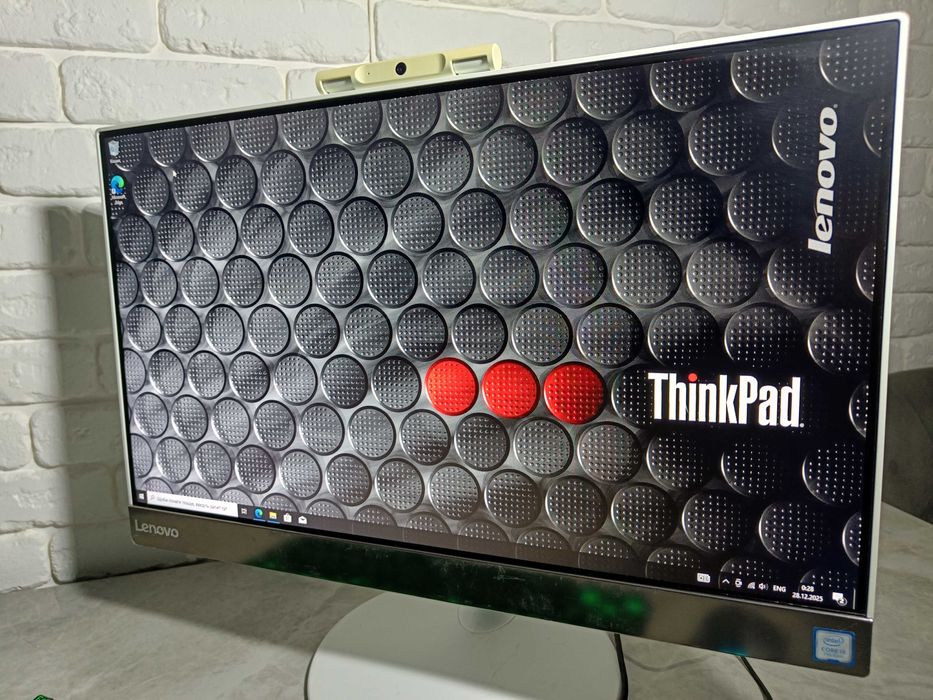 МОНОБЛОК AIO Lenovo V410 1920x1080 IPS i3 7100T DDR4 8GB SSD256GB WiFi