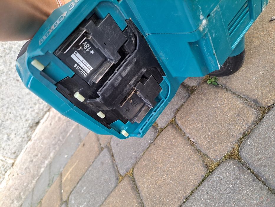 Makita DUC356 akumulatorowa pilarka łańcuchowa