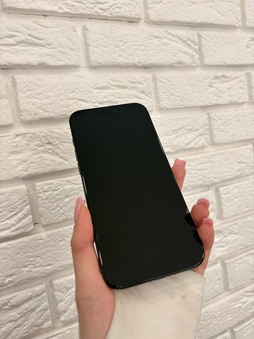iPhone 16 pro max 256 black titanium