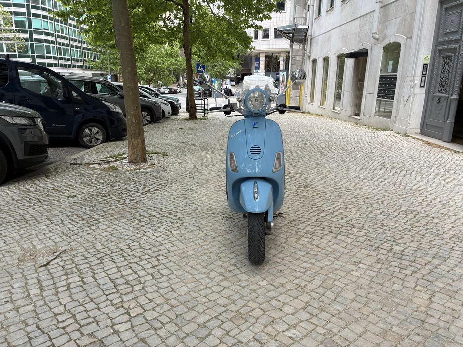 Vespa LXV 50 2 tempos com 17.000 km