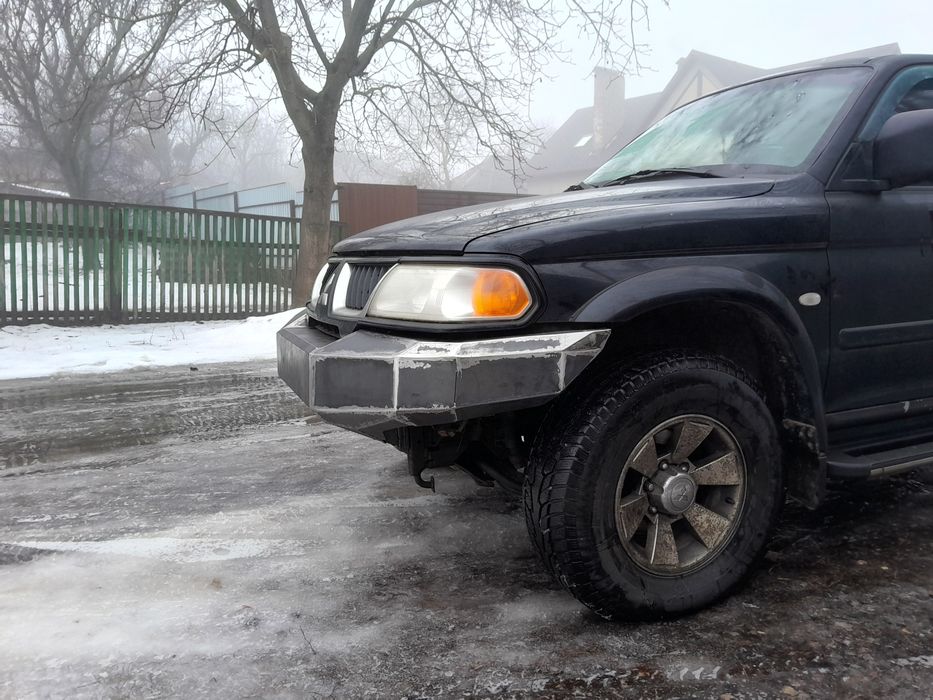 Бампер силовий металевий Mitsubishi Pajero Sport