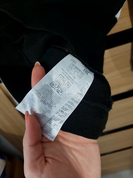 Bluza bawelniana Guess roz 164 cm z kapturem