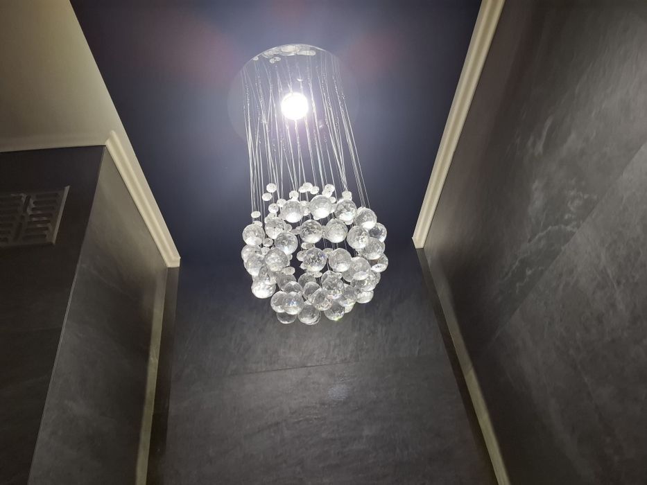 Piękna lampa  z krysztalkami