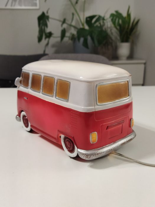 Lampka nocna Volkswagen Bus T1 Ogórek transporter Markslojd Sweden Nostalgi VW T1 Lampa stołowa unikat retro vintage classic cult bullik