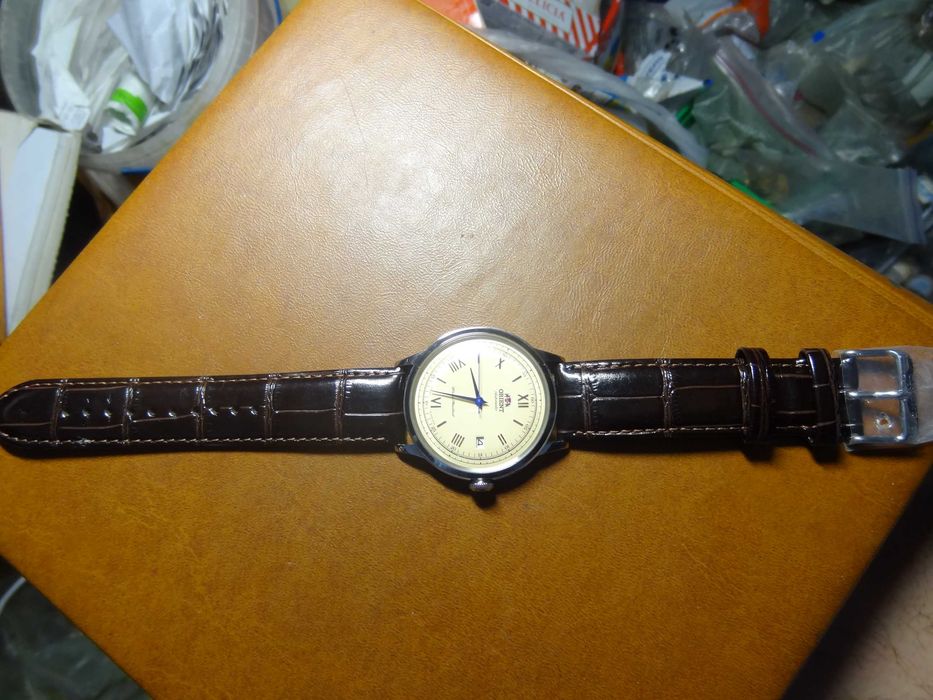 Годинник Orient Bambino AC00-C1-A