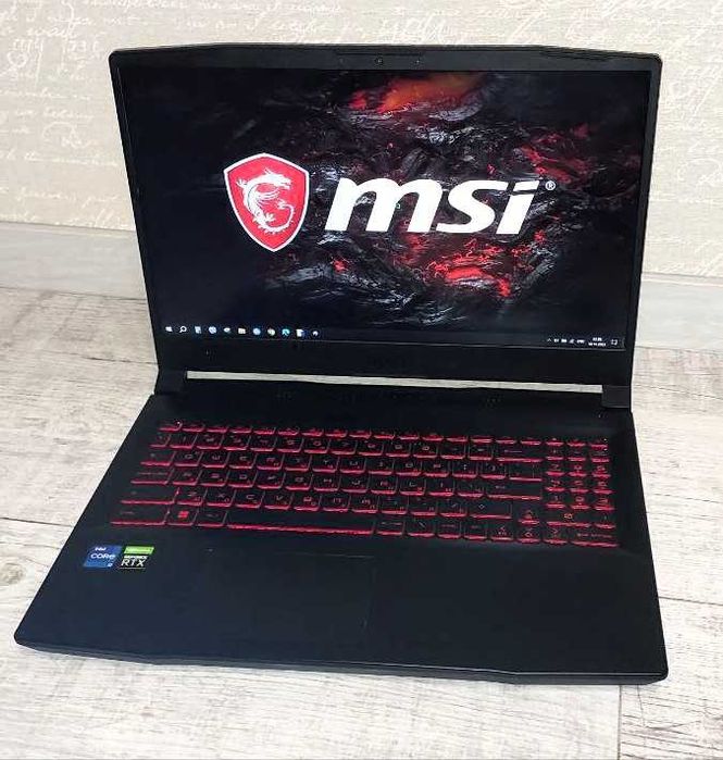 Ноутбук MSI Katana GF66 11UE