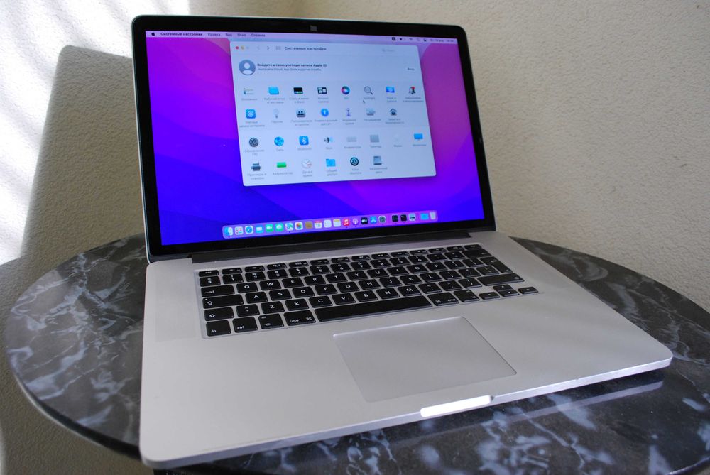 Ноутбук MacBook Pro 15'' MJLT2 2015 Core i7/16/512/Radeon R9, 2GB