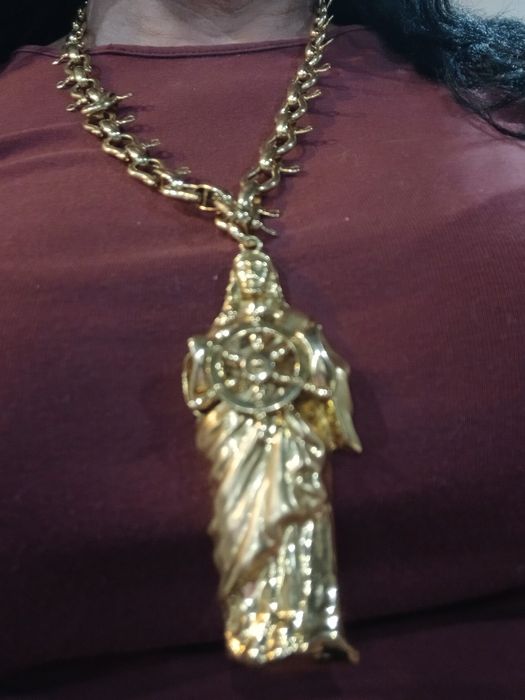 Venda apenas  fio ouro 19.2 kilates  com pendente 169 g.