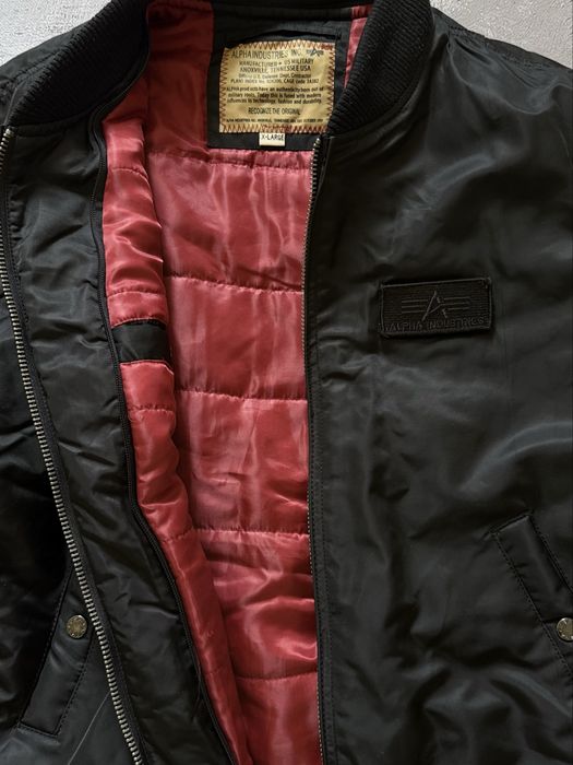 Бомбер Alpha Industries Archive Avant Garde