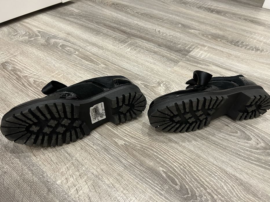 Sapatos tipo cubanas