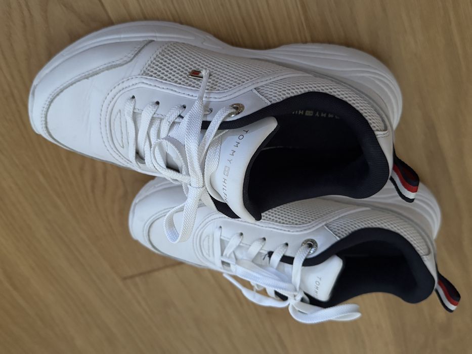 Tommy Hilfiger Sneakersy damskie skóra naturalna + materiał r. 38