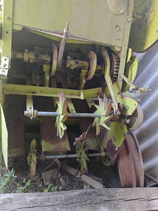 Продам тюкопресс до комбайна class comet