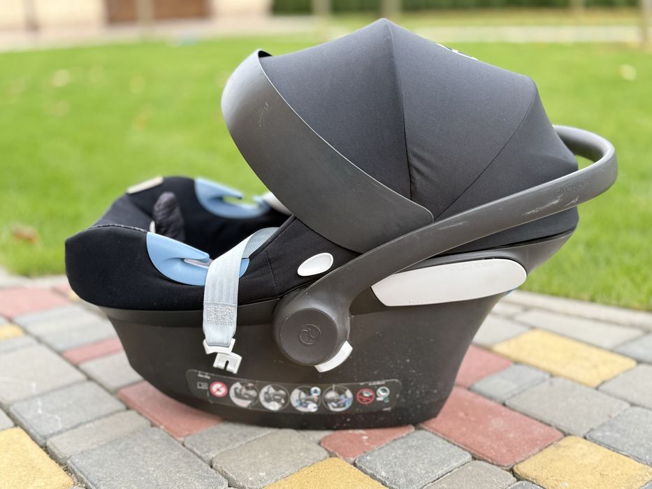 Cybex Aton M i-Size