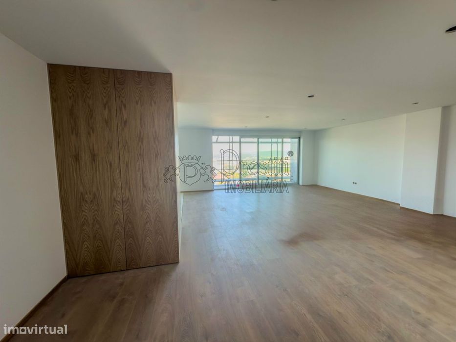 Apartamento T2 para Arrendar em Guimarães