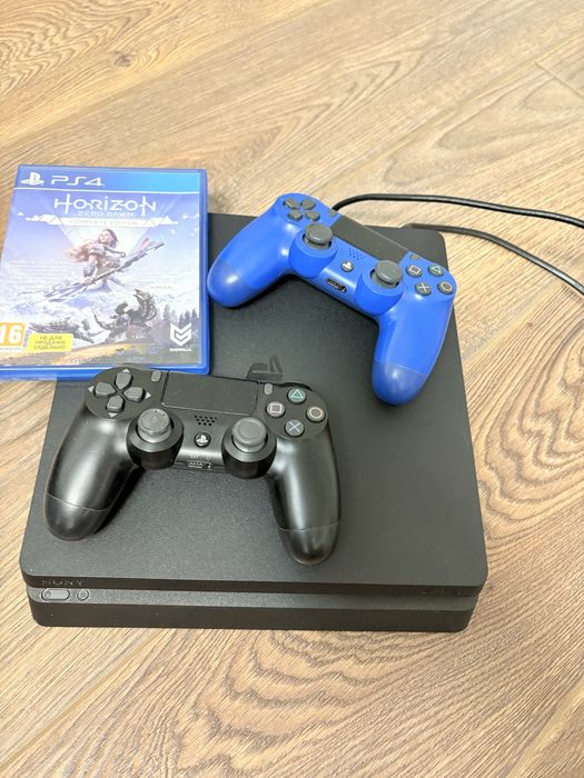 Playstation slim 1TB з джойстиками