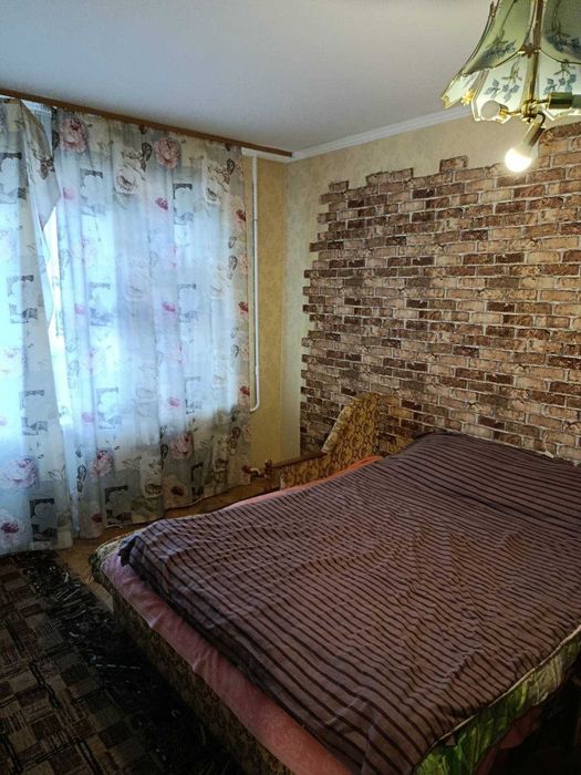 Продам 1 кімн. квартиру 26 кв.м на Водогоні( Оболонь). Шикарне  місце!