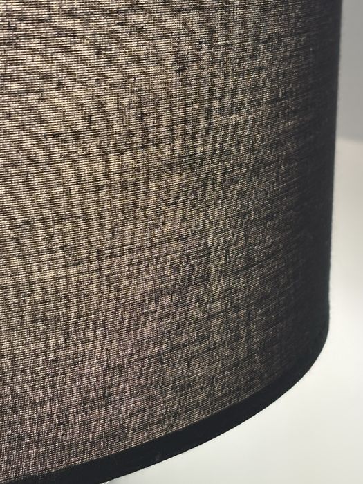 Candeeiro com base em marmore como novo.