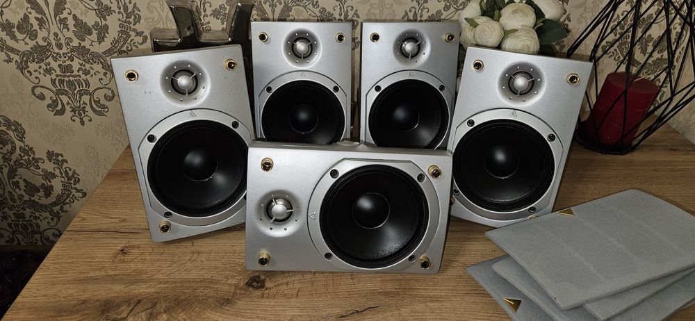 Продам акустику Triangle