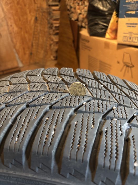 Зимова гума 225/60/17