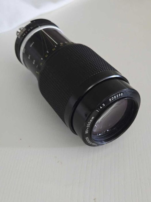 NIKON zoom nikkor 80-200 f4.5