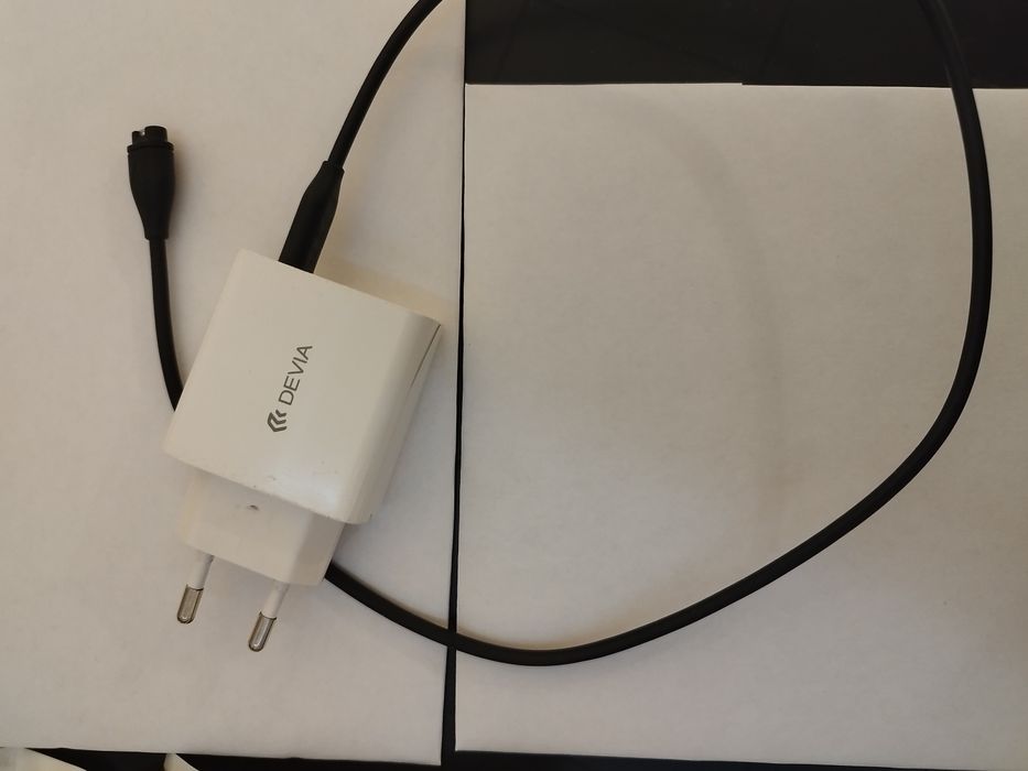 Zegarek Garmin venu 2 + dwa paski + ładowarka z kablem