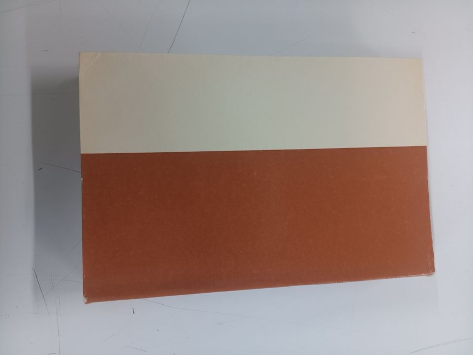 Vendo livro de Economia muito antigo datado de 1980