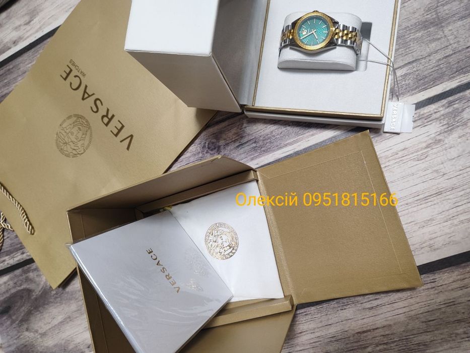 Годинник Versace VE8100424 Оригінал Часы