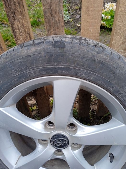 Продам титани разом з резиною 205/55R 16