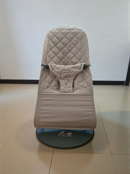 Baby Bjorn  Bliss Ergonomiczny Fotelik Piaskowy szary