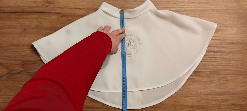 Alba komunijna, chłopięca z kołnierzem, biała, krótka, rozmiar ok 140