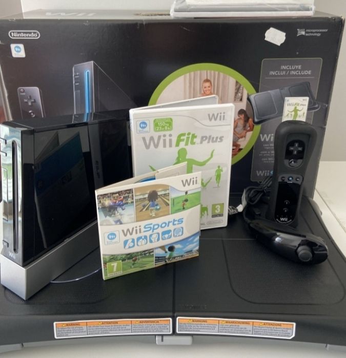 Consola Wii Fit Plus Pack+Wii Balance Board(EXCELENTE ESTADO NA CAIXA)