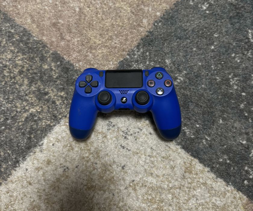 Геймпад DualShock 4