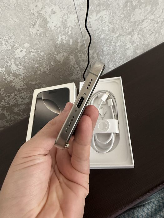 iPhone 16 Pro Max 256 90% акум ідеальний стан