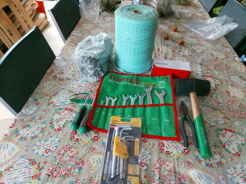 1 conjunto de Chaves de bocas marca toptul novo + 1 a