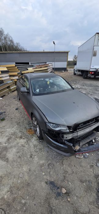Sprzedam Audi A4  b8 po wypadku